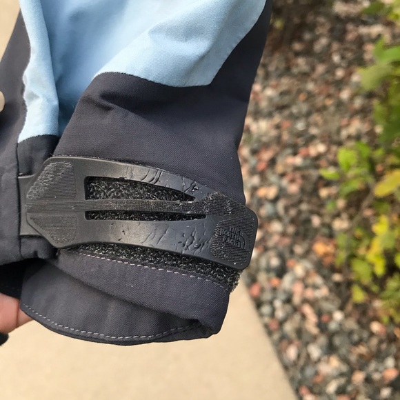 Women's North Face Summit Series Gore-Tex Jacket - Picture 7 of 16